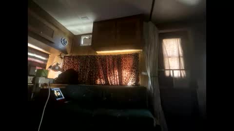 karmakazeee online show from April 9, 11:55 pm