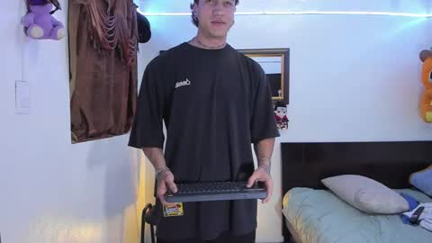 ---Kary--- online show from February 1, 4:11 am