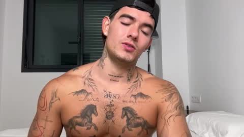 Snapshot of kenboyea_ chatting on September 24, 8:07 pm luis carlos esteban online show from September 24, 8:07 pm