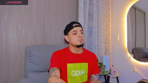 kendel_dimitri online show from November 14, 7:10 am