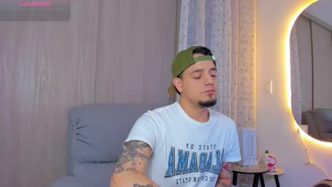 kendel_dimitri online show from November 22, 8:03 am