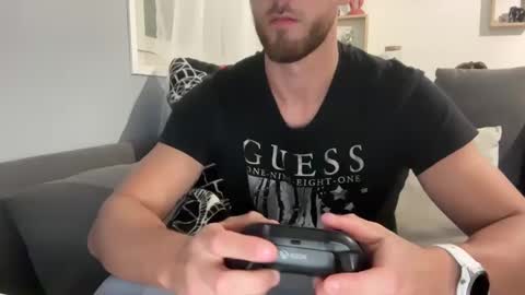 kevin ramos online show from December 22, 5:21 pm