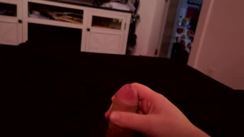 kennethnoisewater12345 online show from September 22, 1:32 pm