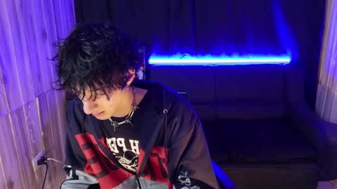 Snapshot of kenny__hot chatting on March 11, 5:02 pm kenny online show from March 11, 5:02 pm