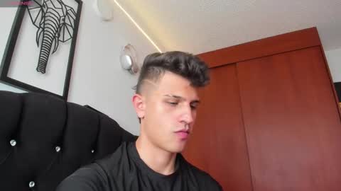 Kevin Ahs online show from November 24, 8:54 pm