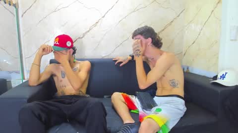 kevinperlas_ online show from November 27, 9:40 pm