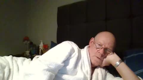 kevlooking4sez online show from January 19, 12:57 am