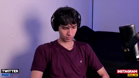 khozler_ online show from December 19, 5:40 pm