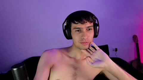 khozler_ online show from January 20, 2:11 am