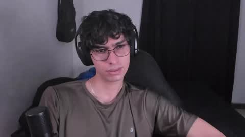 khozler_ online show from September 30, 4:29 am