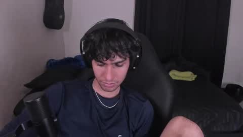 khozler_ online show from September 23, 4:23 am