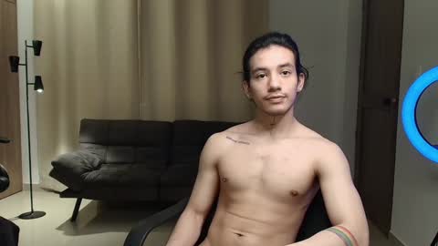 Snapshot of kikeruiz_19 chatting on December 27, 3:49 pm kikeruiz 19 online show from December 27, 3:49 pm