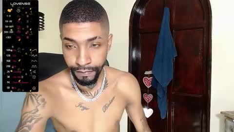 Snapshot of kilian_xx chatting on February 25, 12:13 pm Kilian xxx online show from February 25, 12:13 pm