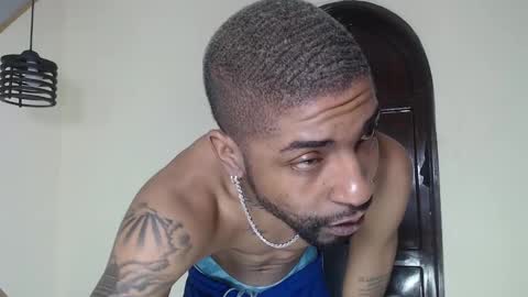 Snapshot of kilian_xx chatting on January 9, 12:19 pm Kilian xxx online show from January 9, 12:19 pm