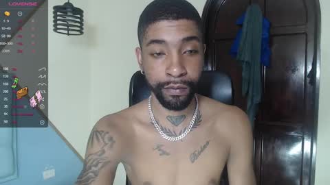 Snapshot of kilian_xx chatting on December 4, 12:25 pm Kilian xxx online show from December 4, 12:25 pm