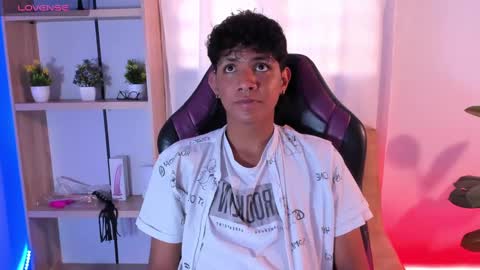 Snapshot of kimerico_04 chatting on January 9, 9:47 pm ISAAC online show from January 9, 9:47 pm