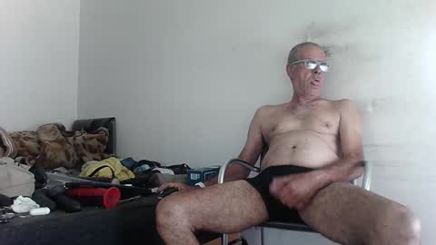 Snapshot of kimo372 chatting on October 15, 1:41 pm kimo372 online show from October 15, 1:41 pm