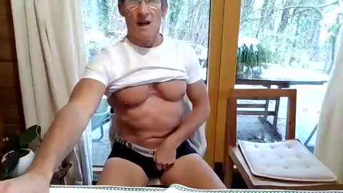 kimonoblues online show from January 9, 2:29 pm