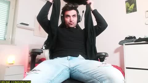 king7045 online show from January 7, 1:10 pm