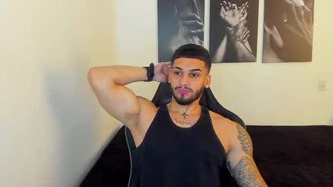 Snapshot of king_of_kings__ chatting on October 26, 1:07 am king_of_kings__ online show from October 26, 1:07 am