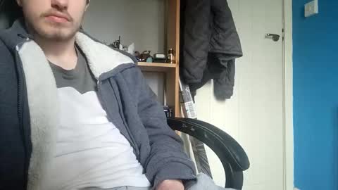 Snapshot of kingcharlez_04 chatting on February 19, 2:55 pm kingcharlez_04 online show from February 19, 2:55 pm