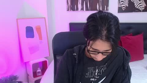 kingdanny_8 online show from February 13, 10:48 pm