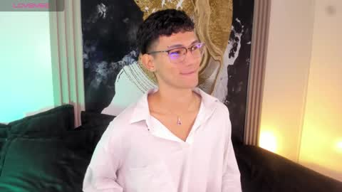  A L E X  online show from March 19, 2:15 am