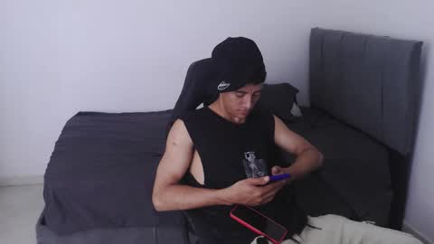 DOMINANT ALPHA KINGS online show from May 23, 8:47 pm
