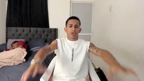 DOMINANT ALPHA KINGS online show from January 18, 1:07 am