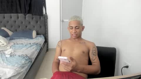 DOMINANT ALPHA KINGS online show from November 23, 7:41 am