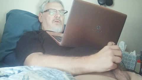 kingtongue10 online show from January 8, 7:30 pm