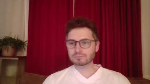 Snapshot of kinksubbydubby chatting on September 21, 9:59 pm kinksubbydubby online show from September 21, 9:59 pm