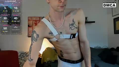 kinky_spidey online show from February 22, 2:40 pm