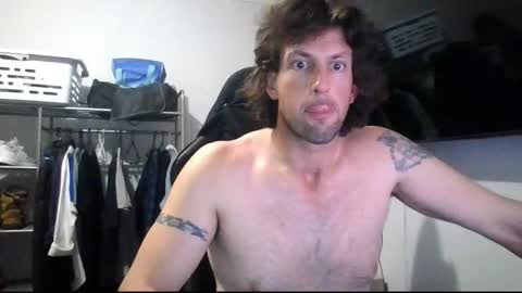 Snapshot of kinkybinerd chatting on January 31, 7:08 pm Horny Bloomy online show from January 31, 7:08 pm
