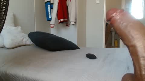 Snapshot of kinkyj_ chatting on October 19, 8:39 am kinkyj_ online show from October 19, 8:39 am