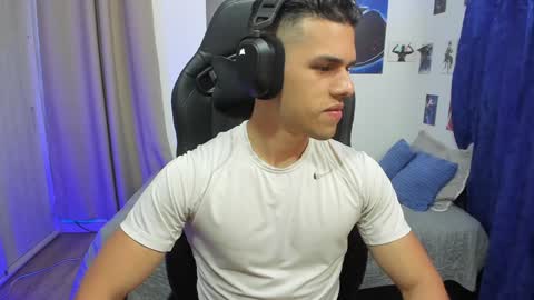 Jacob online show from December 18, 2:42 am