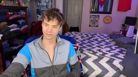 Kyle online show from February 21, 1:44 pm