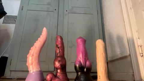 Snapshot of klamstrakur1 chatting on September 9, 12:15 pm klamstrakur1 online show from September 9, 12:15 pm