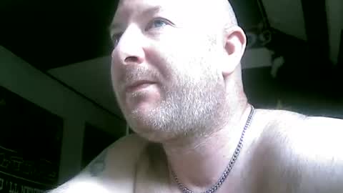 kleinerpenis1234567 online show from May 14, 1:31 pm