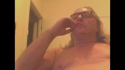 knobout online show from February 26, 10:15 am