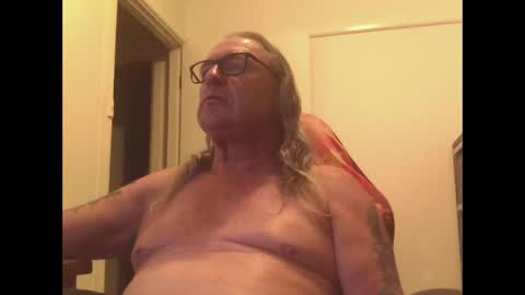 knobout online show from December 18, 1:07 pm