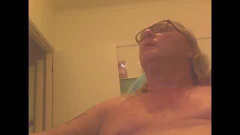 knobout online show from December 2, 12:27 pm