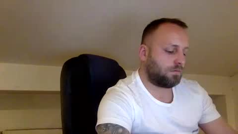 hugo online show from December 5, 1:46 am