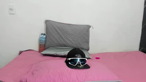 Snapshot of kodda_999 chatting on October 15, 8:27 pm Kodda online show from October 15, 8:27 pm
