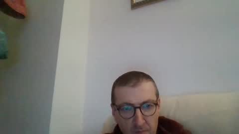Snapshot of kolesie7 chatting on December 3, 5:12 pm JUAN CARLOS online show from December 3, 5:12 pm