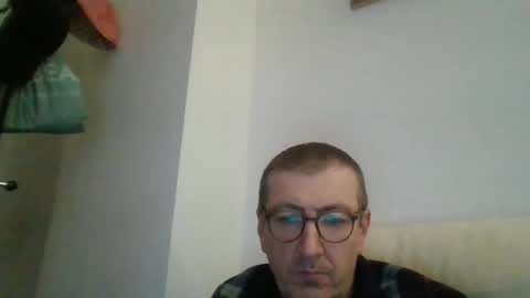 Snapshot of kolesie7 chatting on December 5, 7:51 pm JUAN CARLOS online show from December 5, 7:51 pm