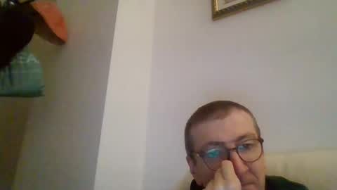 Snapshot of kolesie7 chatting on December 7, 7:21 pm JUAN CARLOS online show from December 7, 7:21 pm