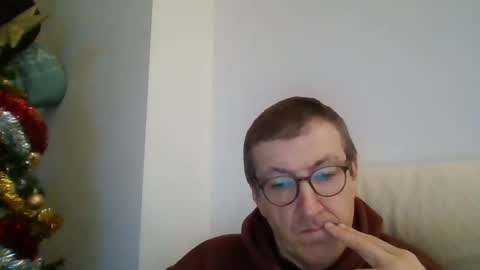 Snapshot of kolesie7 chatting on January 1, 6:27 pm JUAN CARLOS online show from January 1, 6:27 pm
