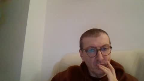 Snapshot of kolesie7 chatting on February 9, 5:43 pm JUAN CARLOS online show from February 9, 5:43 pm