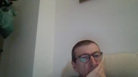 Snapshot of kolesie7 chatting on September 17, 9:27 pm JUAN CARLOS online show from September 17, 9:27 pm